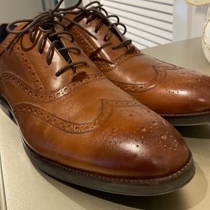 Men’s size 13 Cole Haan grand 360 shoes.